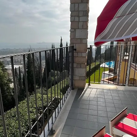 Casa 3 Rose View And Pool توسكولانو ماديرنو
